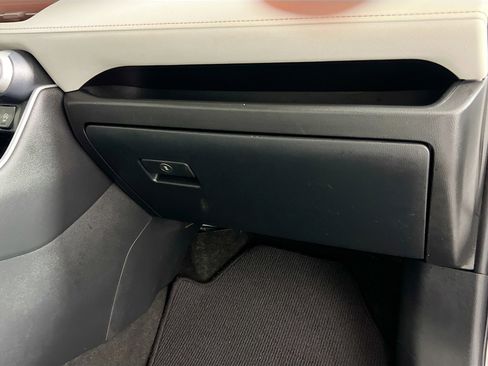 Used 2022 Toyota RAV4 XLE w/ Convenience Package image 35