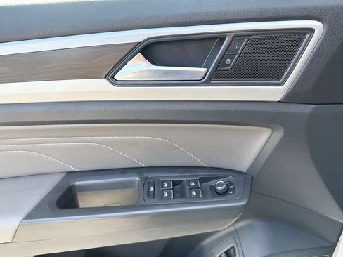 Used 2023 Volkswagen Atlas SE FWD image 15