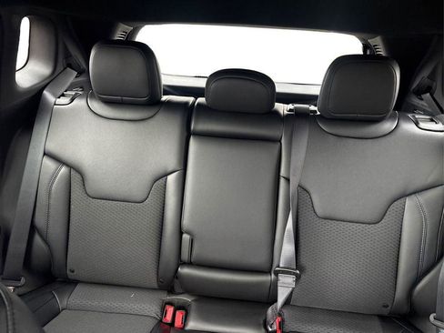 New 2026 Jeep Compass Latitude AWD/4WD image 17