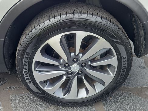 Used 2022 Buick Encore Preferred w/ Safety Package AWD/4WD image 24