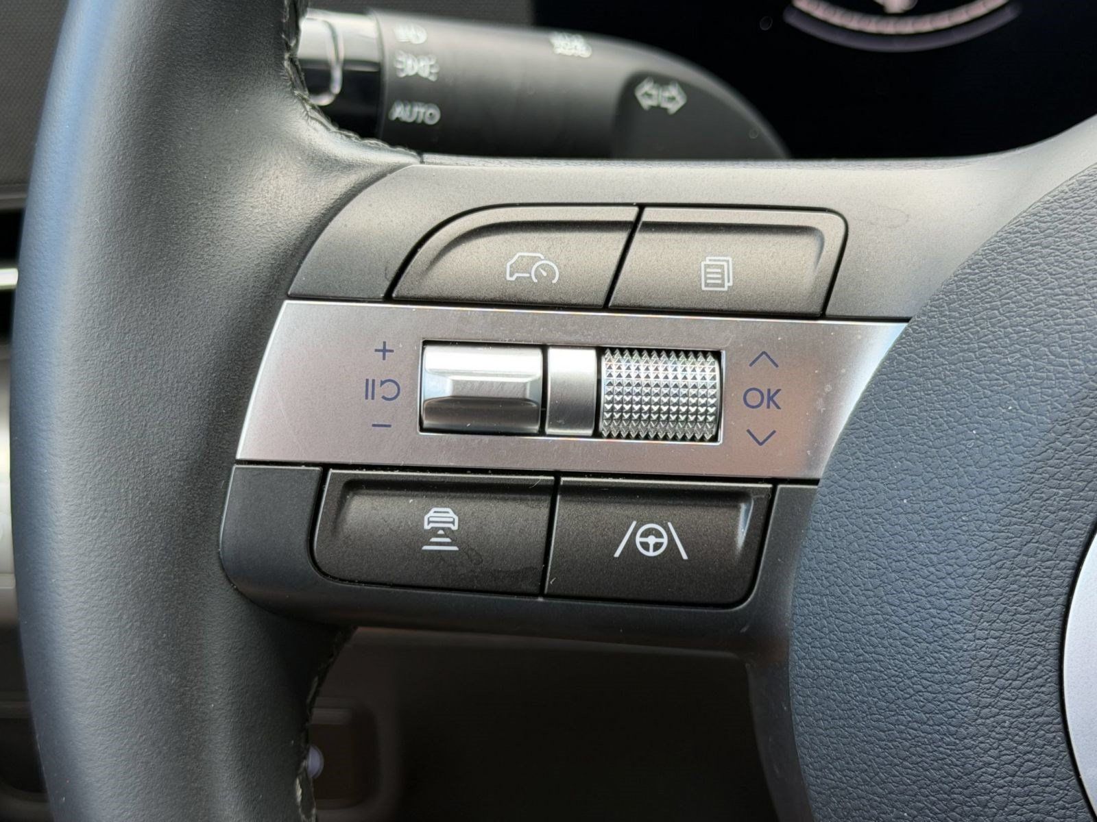 Used 2026 Hyundai Kona SEL Sport FWD image 18