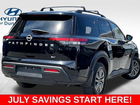 Used 2024 Nissan Pathfinder SV FWD image 8