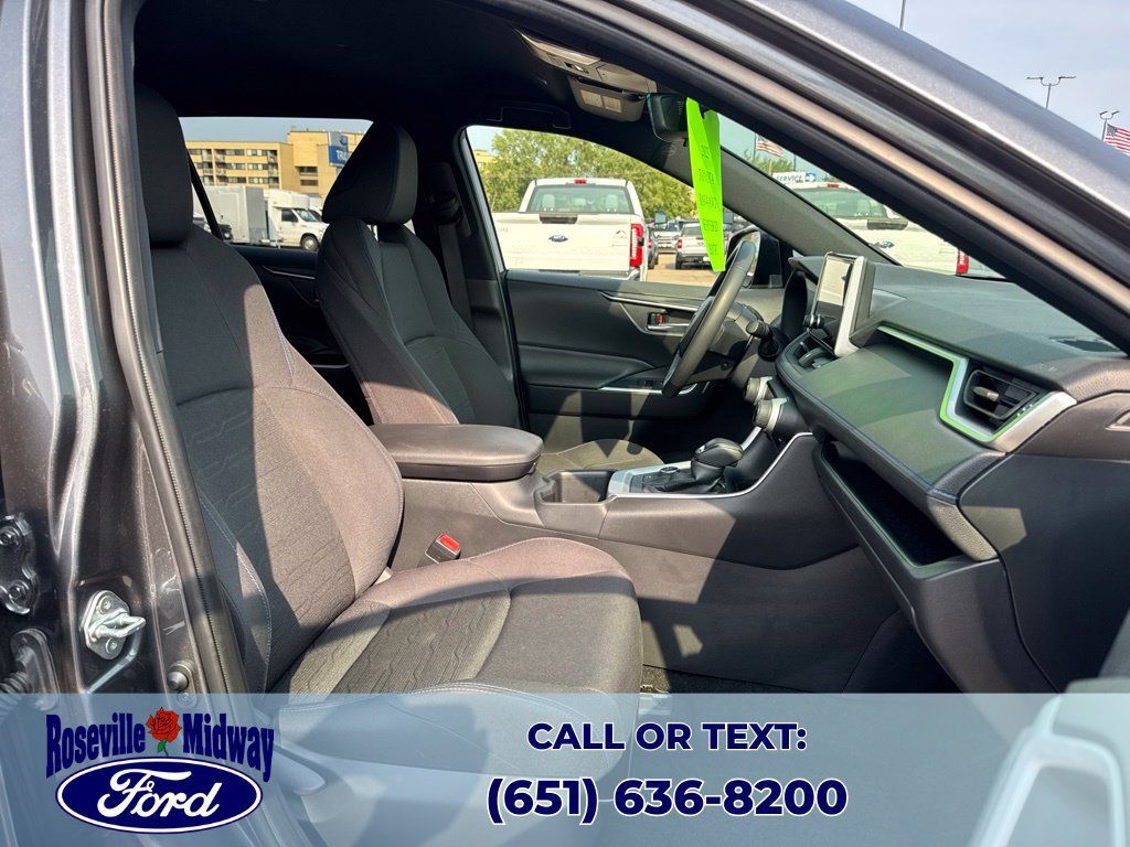 Used 2023 Toyota RAV4 SE AWD/4WD image 35