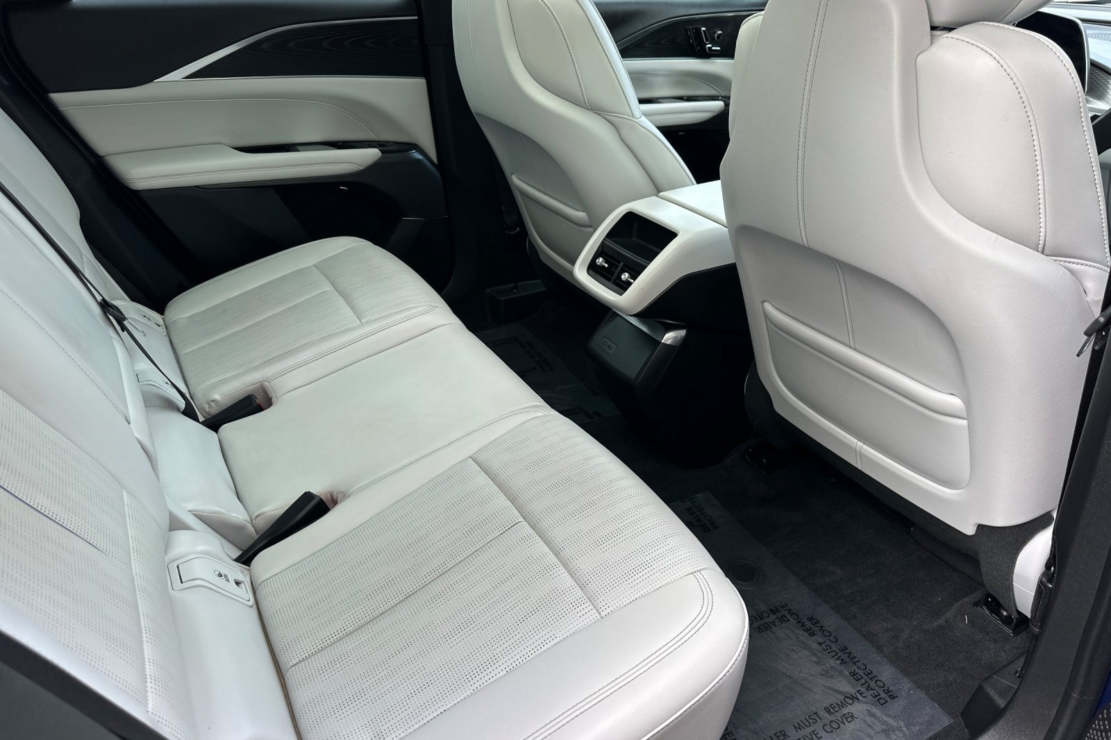 Certified 2024 Cadillac Lyriq Luxury RWD image 19