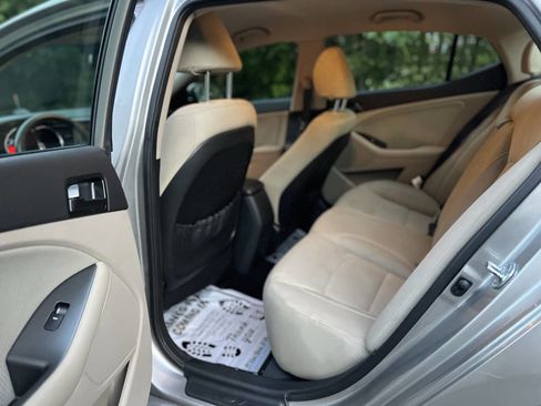 Used 2012 Kia Optima LX w/ Convenience Pkg image 15