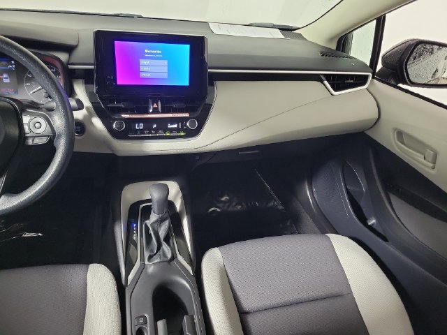 Used 2025 Toyota Corolla LE w/ Convenience Package FWD image 17