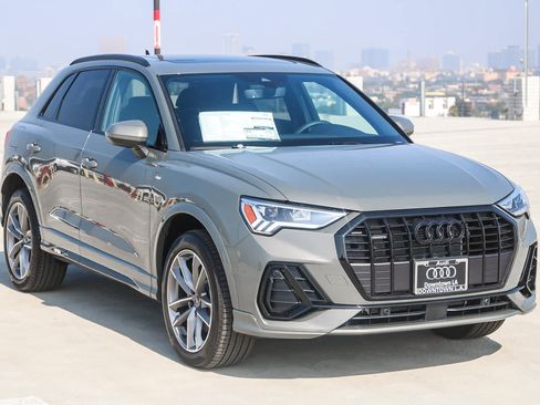 New 2025 Audi Q3 2.0T Premium w/ Convenience Package image 3