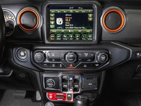 Used 2023 Jeep Gladiator Mojave w/ Trailer Tow Package image 5