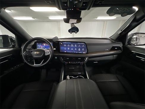 Certified 2025 Chevrolet Suburban High Country image 78