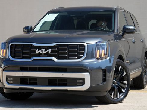 Used 2024 Kia Telluride SX Prestige AWD/4WD image 3