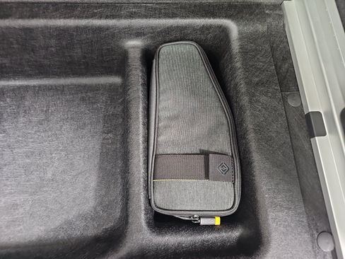 Used 2024 Rivian R1S Adventure AWD/4WD image 34