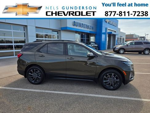 Used 2023 Chevrolet Equinox RS AWD/4WD image 9
