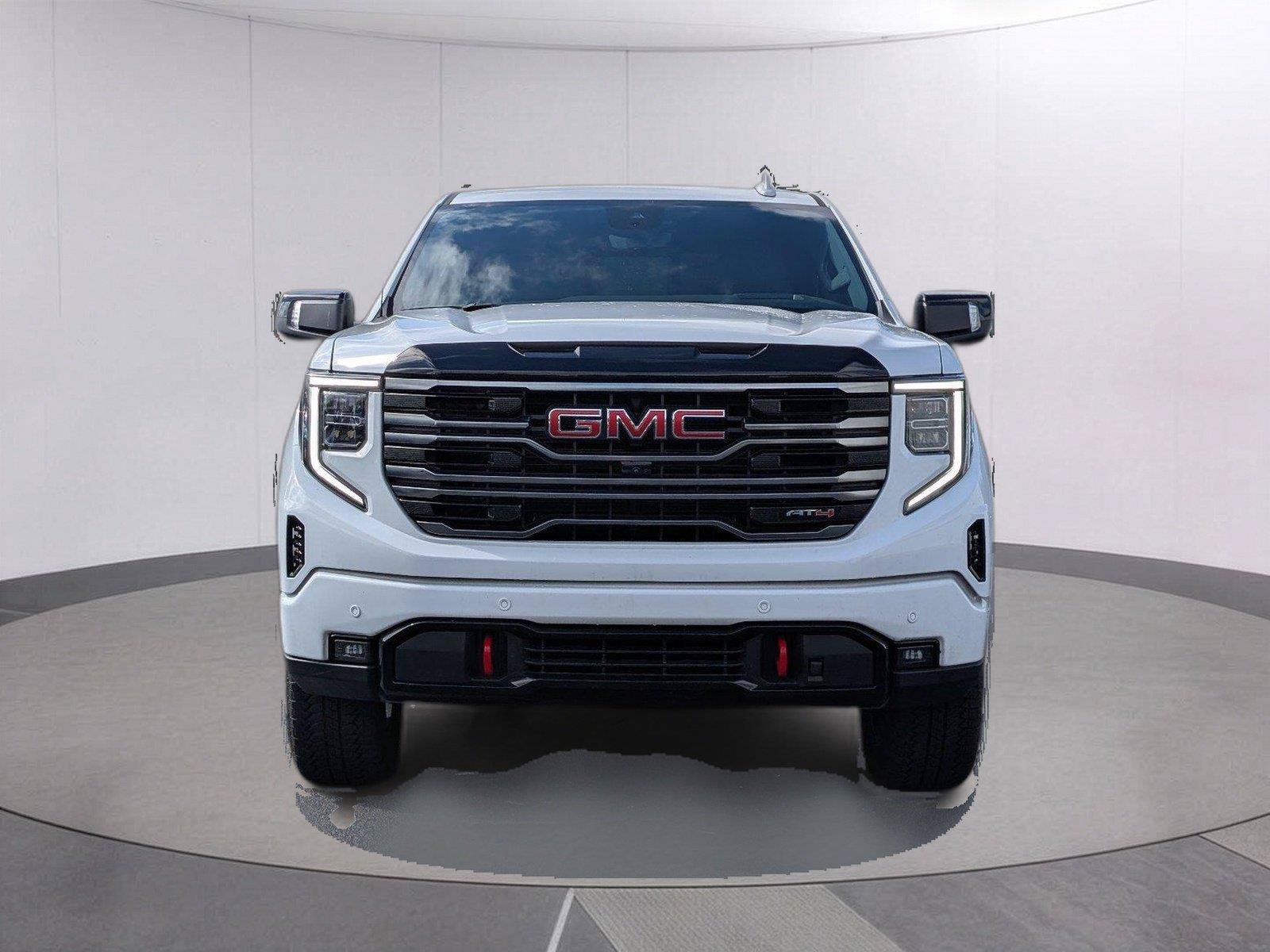 Used 2025 GMC Sierra 1500 AT4 w/ AT4 Premium Package AWD/4WD image 10