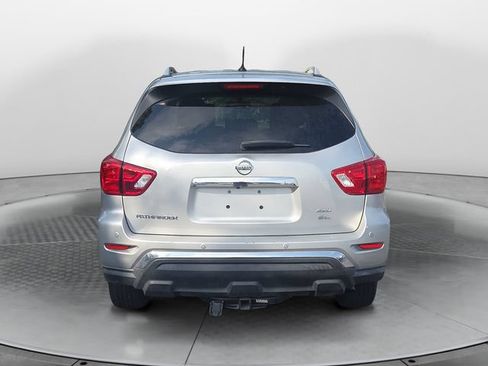 Used 2017 Nissan Pathfinder SL AWD/4WD image 4