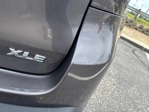 Used 2016 Toyota Highlander XLE FWD image 21