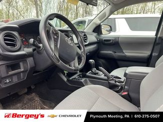 Used 2017 Toyota Tacoma SR w/ Tow Package video 3