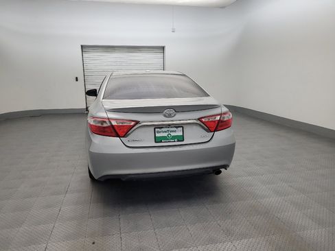 Used 2017 Toyota Camry XSE w/ Moonroof Package FWD image 6