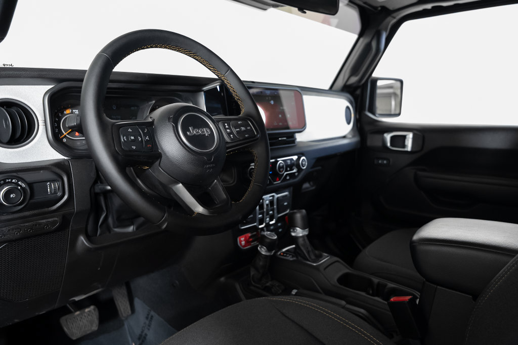 Used 2024 Jeep Wrangler Unlimited Sport AWD/4WD image 28