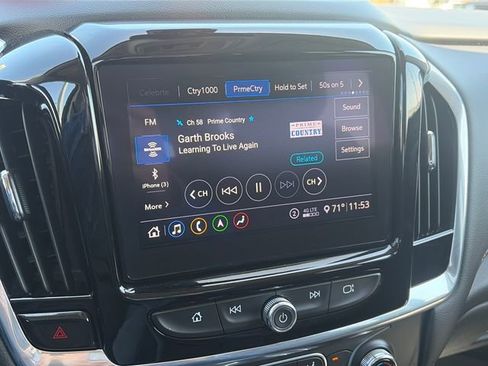 Used 2020 Chevrolet Traverse LT w/ LT Premium Package image 22