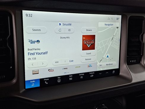 Used 2025 Ford Bronco Outer Banks image 17