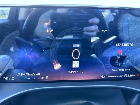 Used 2025 Lincoln Aviator Reserve w/ Equipment Group 201A AWD/4WD image 12