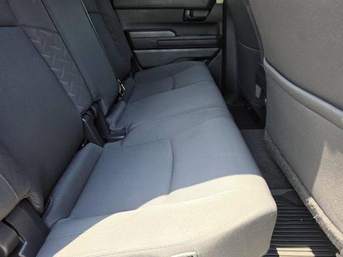 Certified 2025 Toyota Tacoma SR5 AWD/4WD image 11
