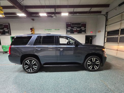 Used 2019 Chevrolet Tahoe LT w/ RST Edition image 5