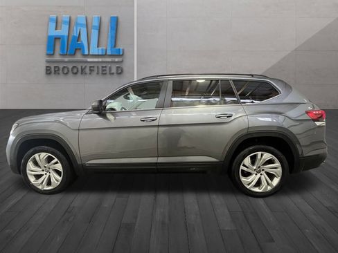 Certified 2022 Volkswagen Atlas SE image 3