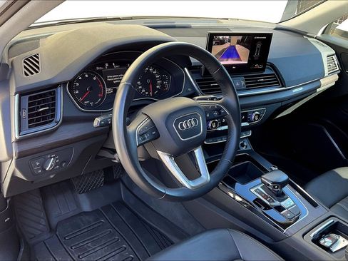 Used 2021 Audi Q5 Premium w/ Convenience Package image 14