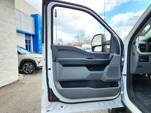 Used 2023 Ford F350 XL image 26