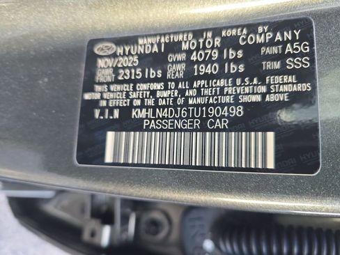 New 2026 Hyundai Elantra Limited image 35