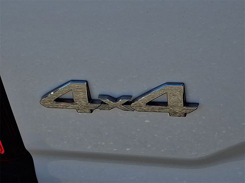 Used 2022 Toyota Tacoma SR image 28