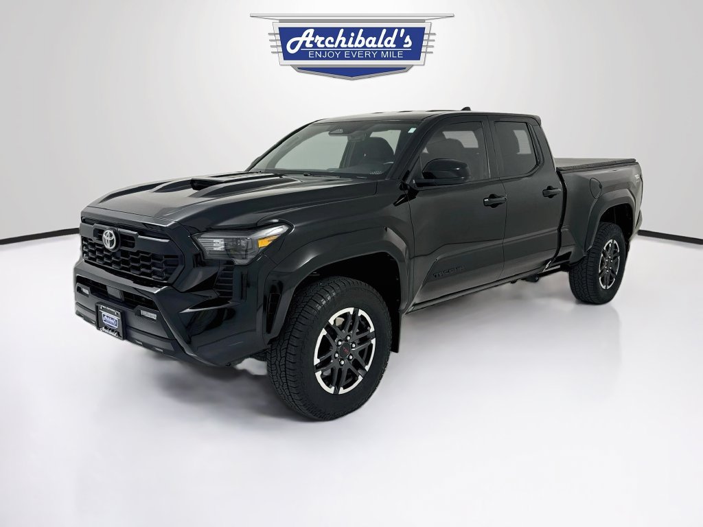 Used 2024 Toyota Tacoma TRD Sport AWD/4WD image 3