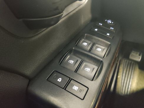 Used 2017 GMC Sierra 2500 SLE w/ HD SLE Preferred Plus Package image 27