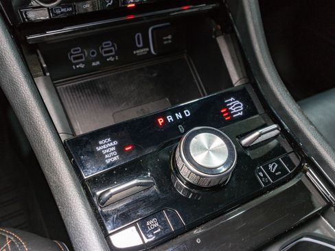 Used 2023 Jeep Grand Cherokee Summit w/ High Altitude Package image 28