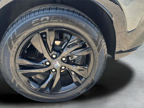 Used 2024 Buick Encore GX Sport Touring FWD image 25