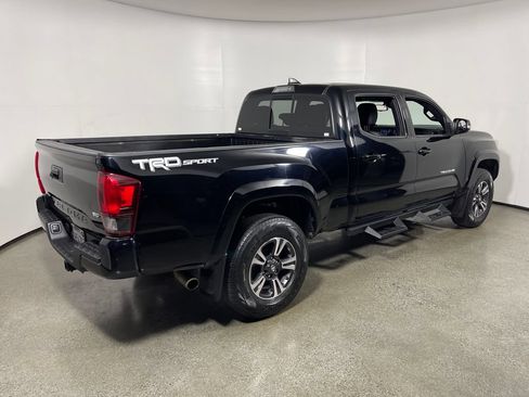 Used 2018 Toyota Tacoma TRD Sport RWD image 13