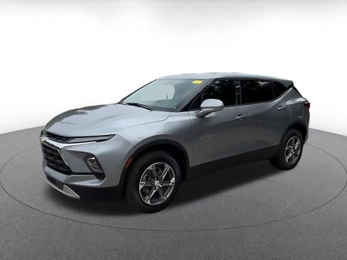Used 2026 Chevrolet Blazer LT AWD/4WD image 7