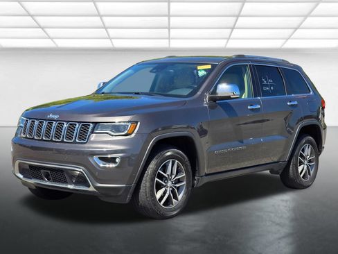 Used 2018 Jeep Grand Cherokee Limited w/ Luxury Group II AWD/4WD image 2