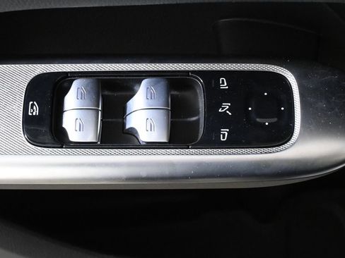 Certified 2026 Mercedes-Benz GLC 300 4MATIC image 26