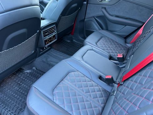New 2026 Audi SQ8 Prestige AWD/4WD image 11