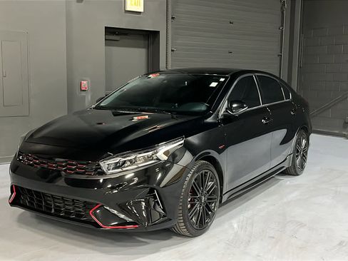 Used 2023 Kia Forte GT FWD image 3