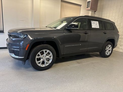 Used 2023 Jeep Grand Cherokee L Limited image 44