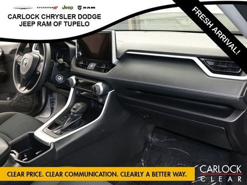 Used 2024 Toyota RAV4 LE image 38