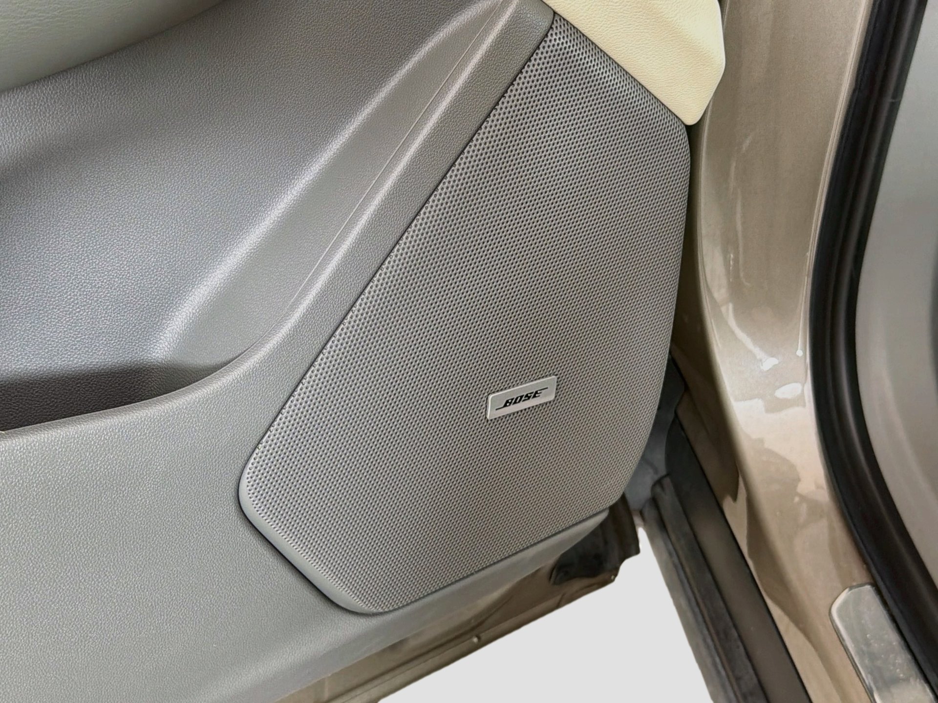 Used 2023 Cadillac XT6 Premium Luxury FWD image 27