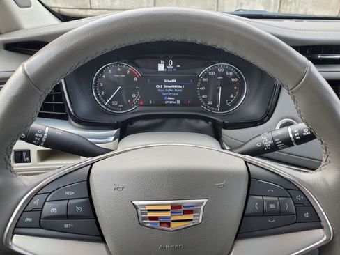 Certified 2023 Cadillac XT5 Premium Luxury w/ LPO, Floor Liner Package image 23