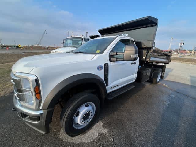 New 2025 Ford F550 4x4 Regular Cab Super Duty image 1