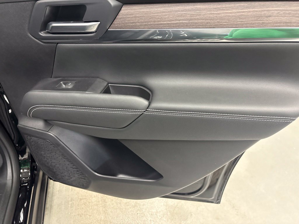New 2027 GMC Terrain Denali w/ LPO, Floor Liner Package AWD/4WD image 10