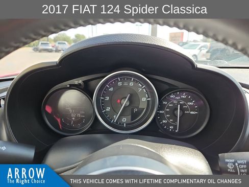 Used 2017 FIAT 124 Spider Classica RWD image 26