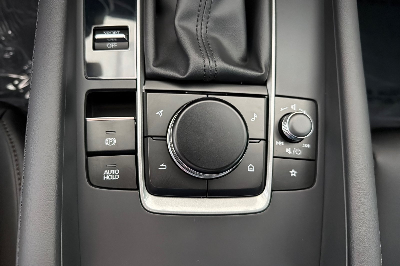New 2026 MAZDA MAZDA3 s FWD image 25